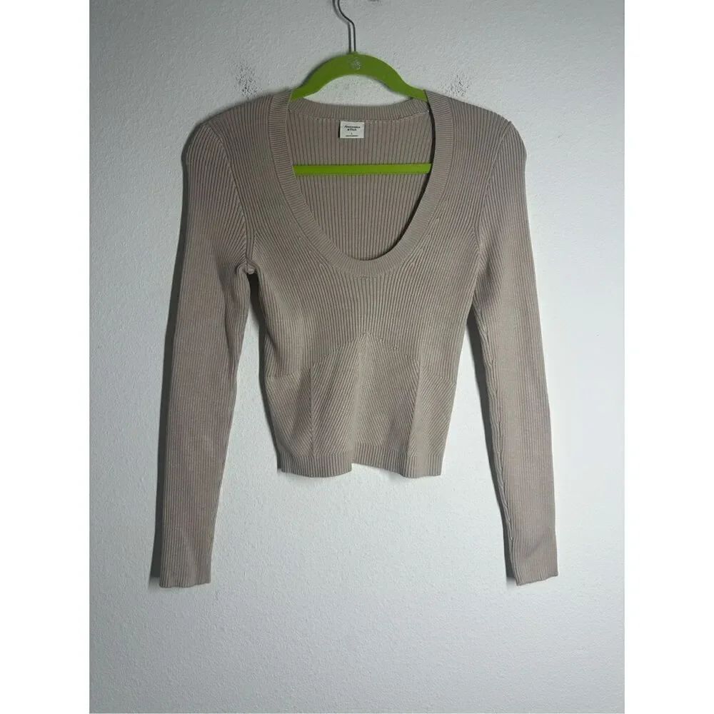 Abercrombie & Fitch Women’s Ribbed Vneck Long Sleeve Beige Size L